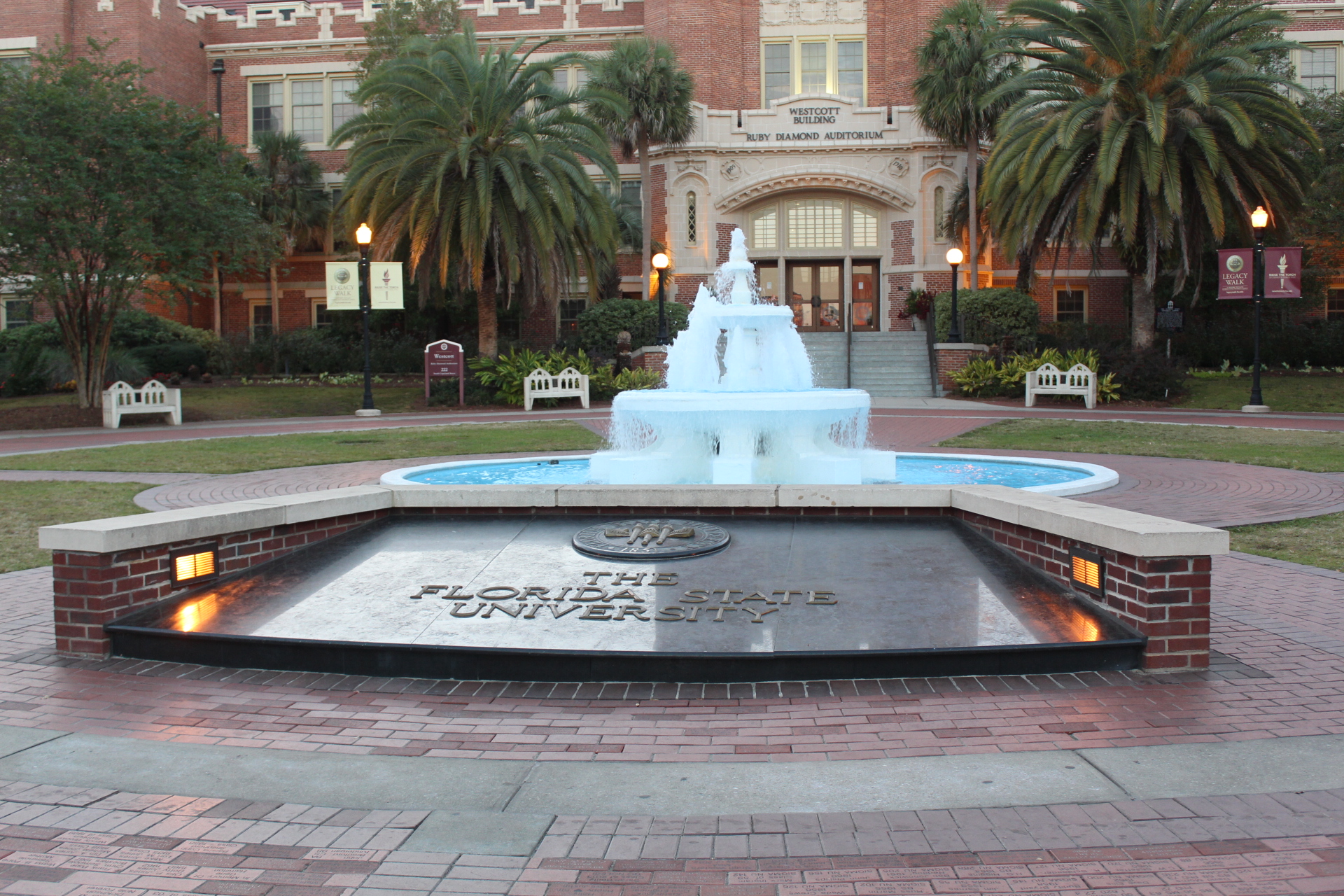 Westcott_Fountain_of_Florida_State_University.jpg